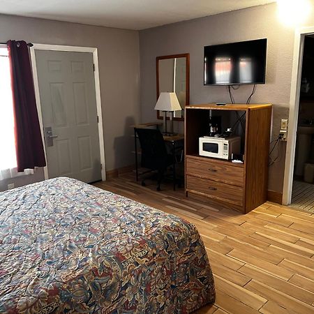 River Forest Inn بيلتون المظهر الخارجي الصورة