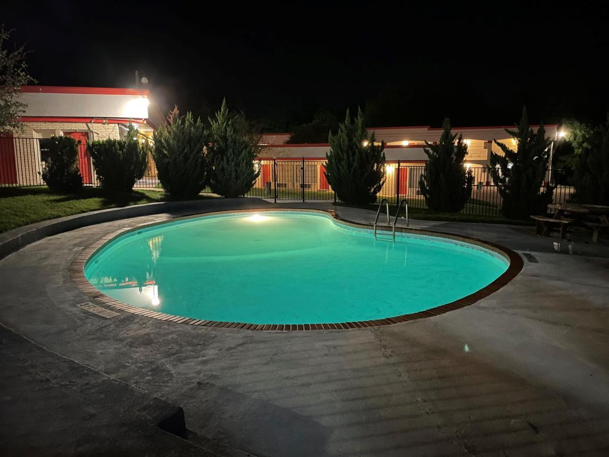River Forest Inn بيلتون المظهر الخارجي الصورة