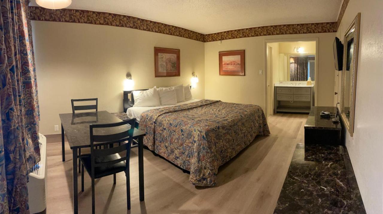 River Forest Inn بيلتون المظهر الخارجي الصورة