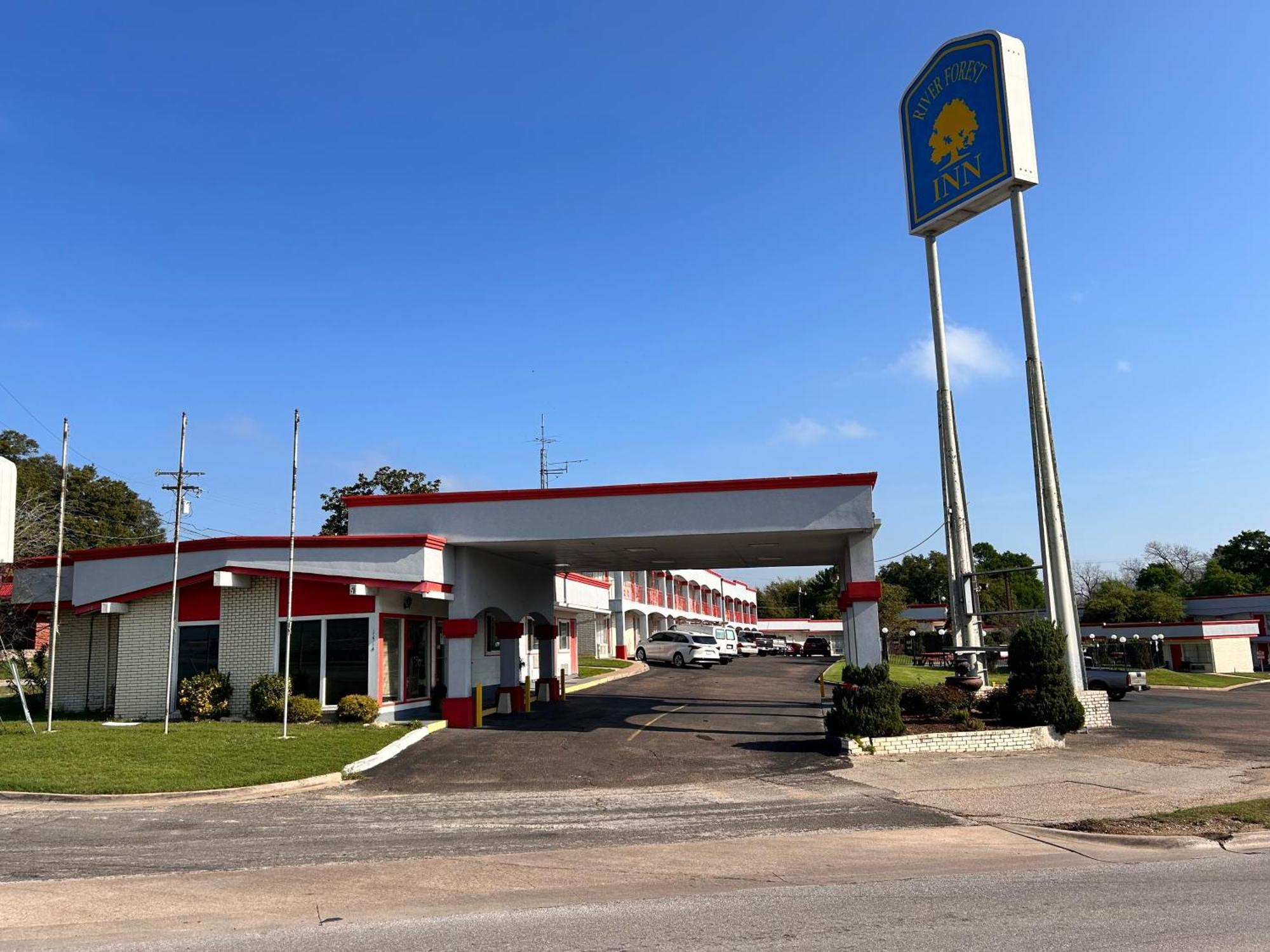River Forest Inn بيلتون المظهر الخارجي الصورة